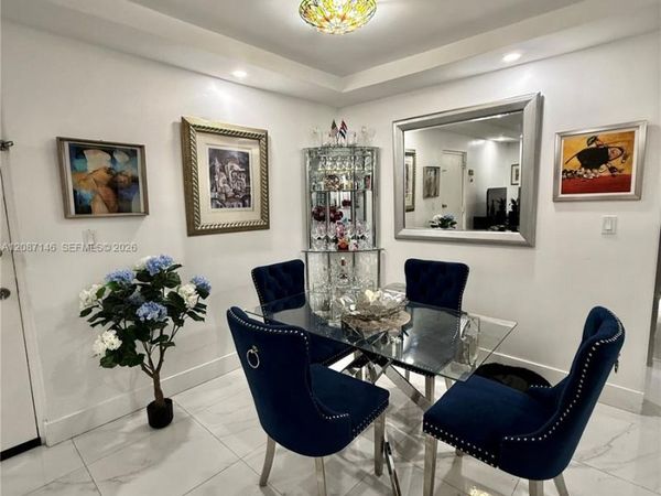 9441 SW 4th St, Unit 301, Miami, FL 33174