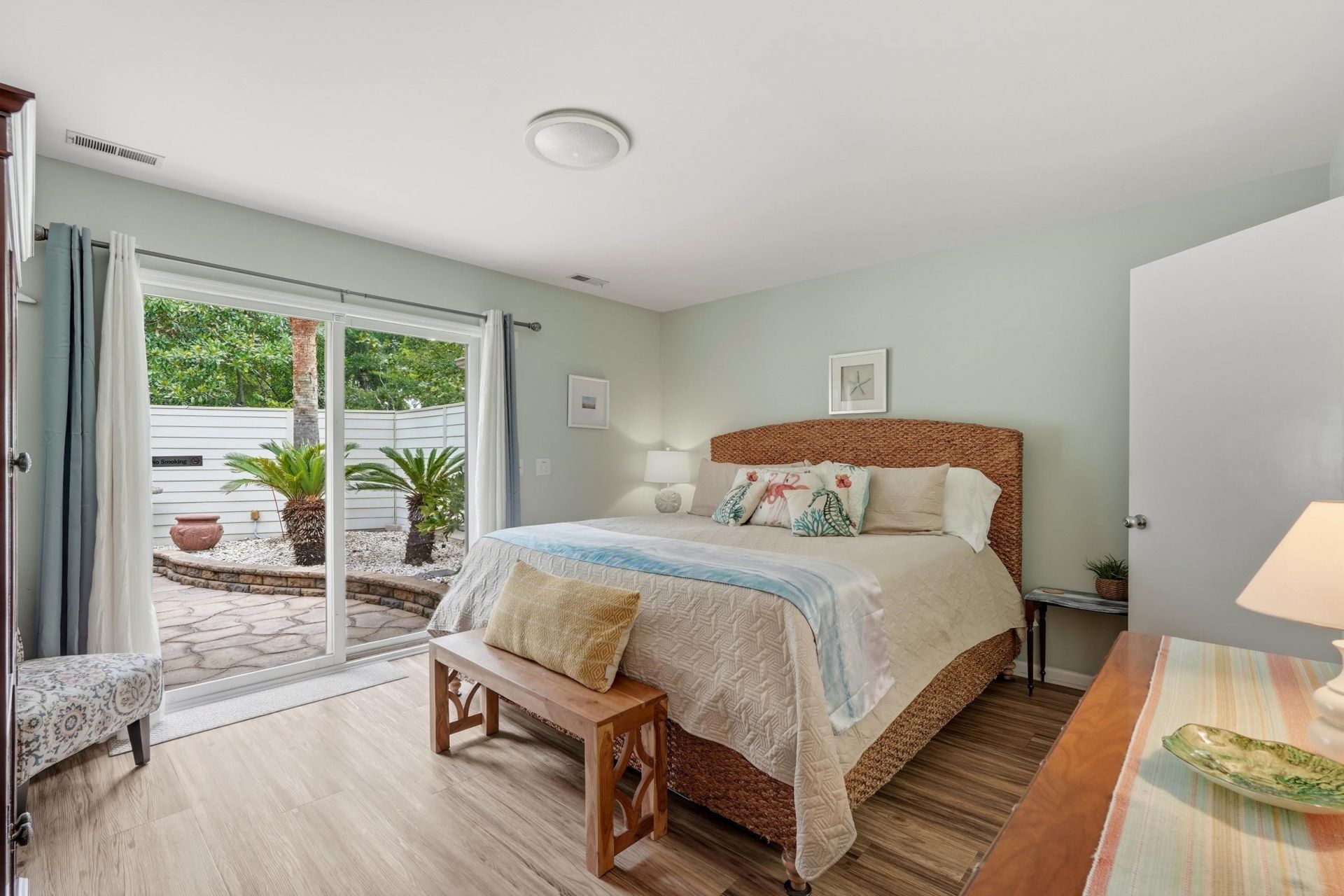 490 Ocean Creek Dr.  Photo 17
