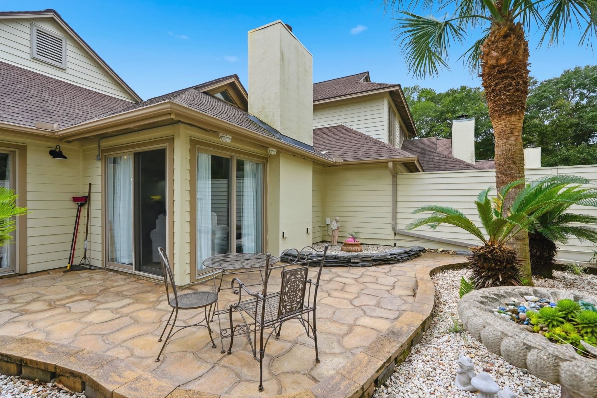 490 Ocean Creek Dr.  Photo 24