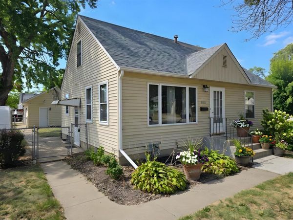 5401 Dupont Avenue N, Brooklyn Center, MN 55430
