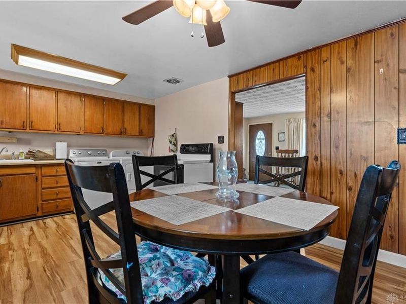 7845 Harshmanville Road, Huber Heights, OH 45424 Photo 12