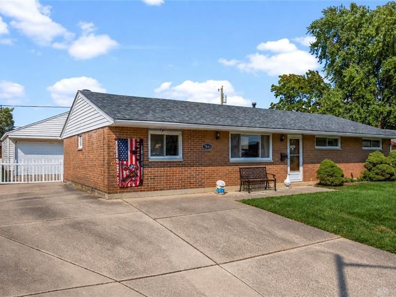 7845 Harshmanville Road, Huber Heights, OH 45424 Photo 3