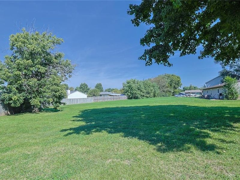301 Sal Boulevard, Trenton, OH 45067 Photo 5