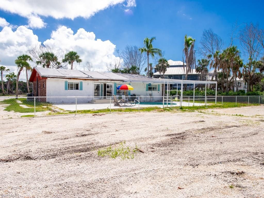 1450-1460 Court Pl, Sanibel, FL 33957 Photo