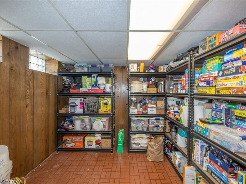 9300 Cambridge Drive, Parma, OH 44129 Photo 24