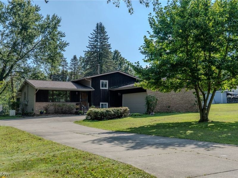 2848 Pressler Road, Uniontown, OH 44685 Photo 2
