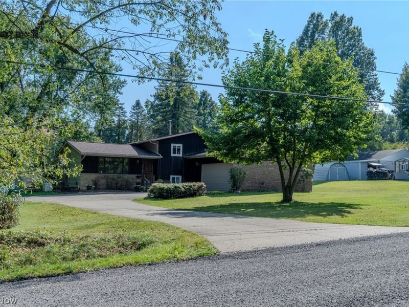 2848 Pressler Road, Uniontown, OH 44685 Photo 3