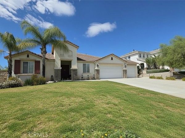 19175 Hawkhill, Perris, CA 92570