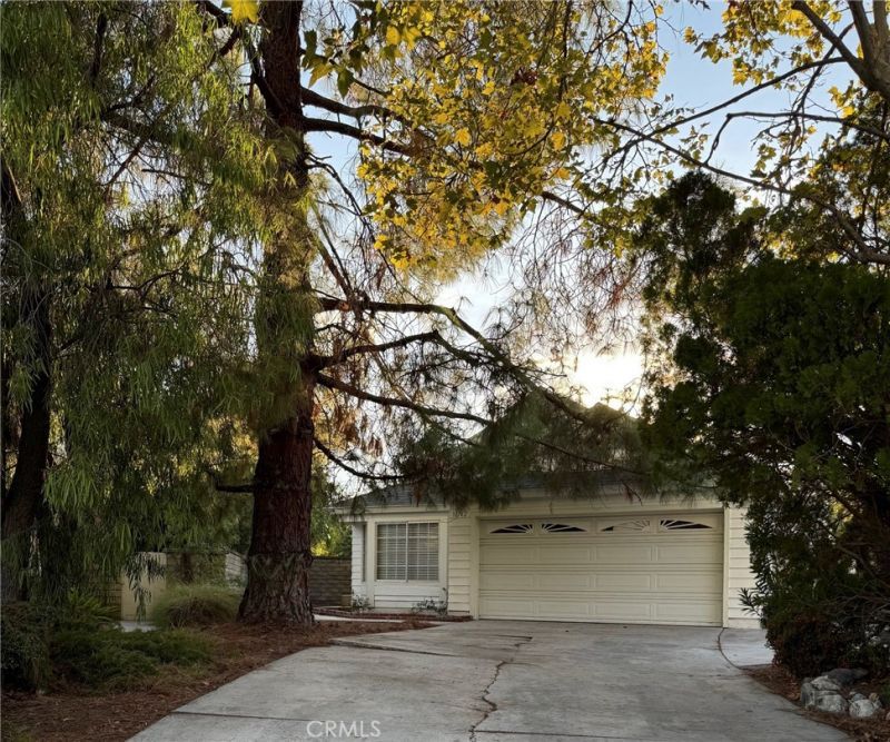16742 Tiara Court, Canyon Country, CA 91387 Main Photo