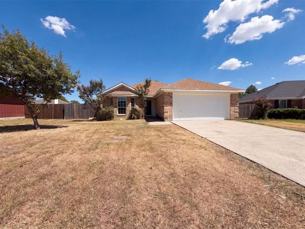 8025 Blue Duck Trail, Arlington, TX 76002