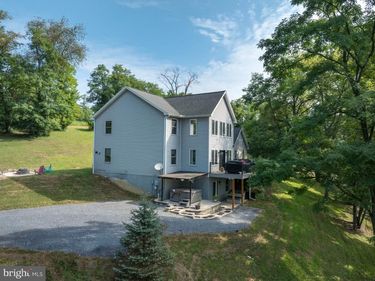 1695 MIDDLE ROAD , LEWISTOWN, PA 17044