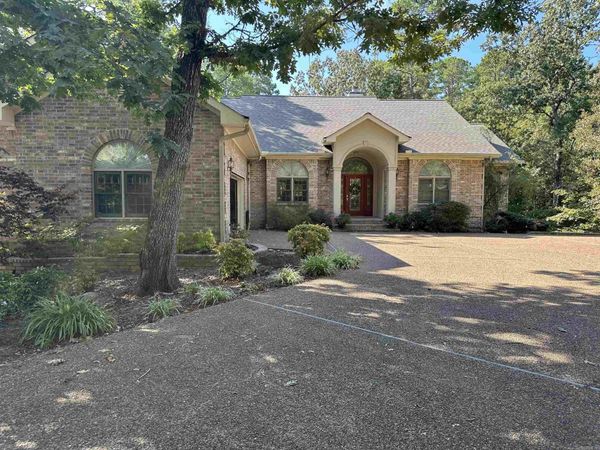 6 Cabrillear Ln Lane, Hot Springs Village, AR 71909