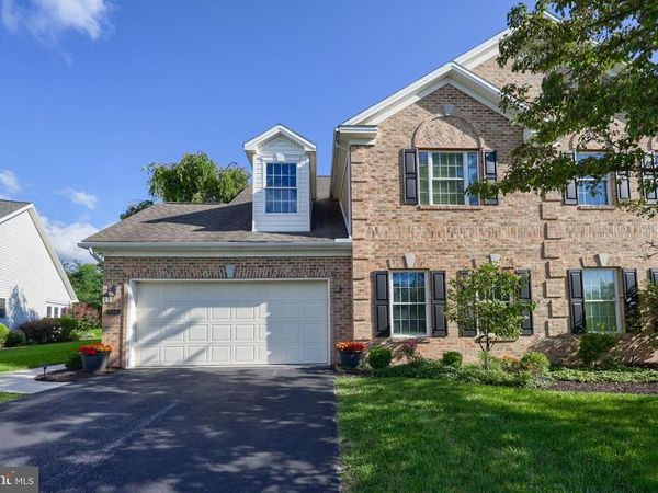 458 QUIGGLEY CIRCLE, HARRISBURG, PA 17112