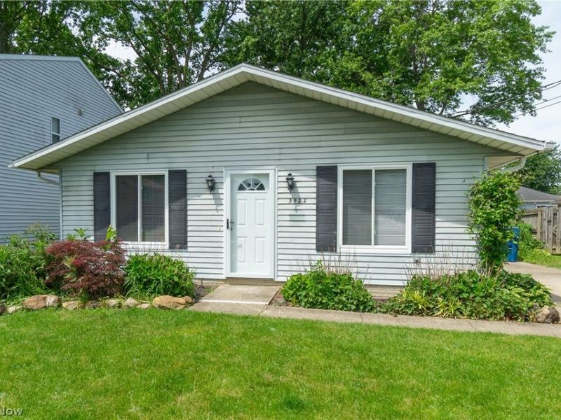 5922 Albert Avenue, North Ridgeville, OH 44039 Photo 1