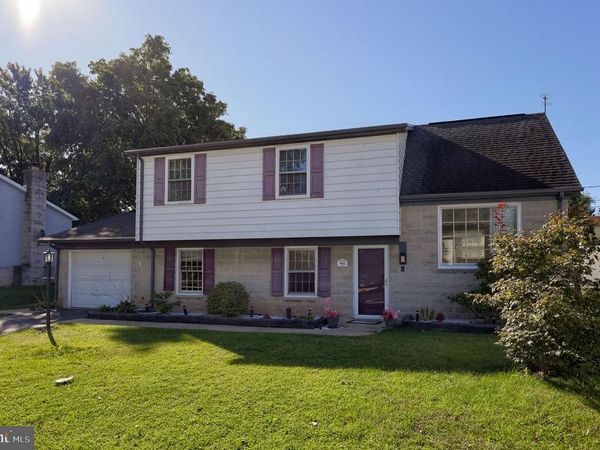 906 NORTHBRIAR DRIVE, YORK, PA 17404