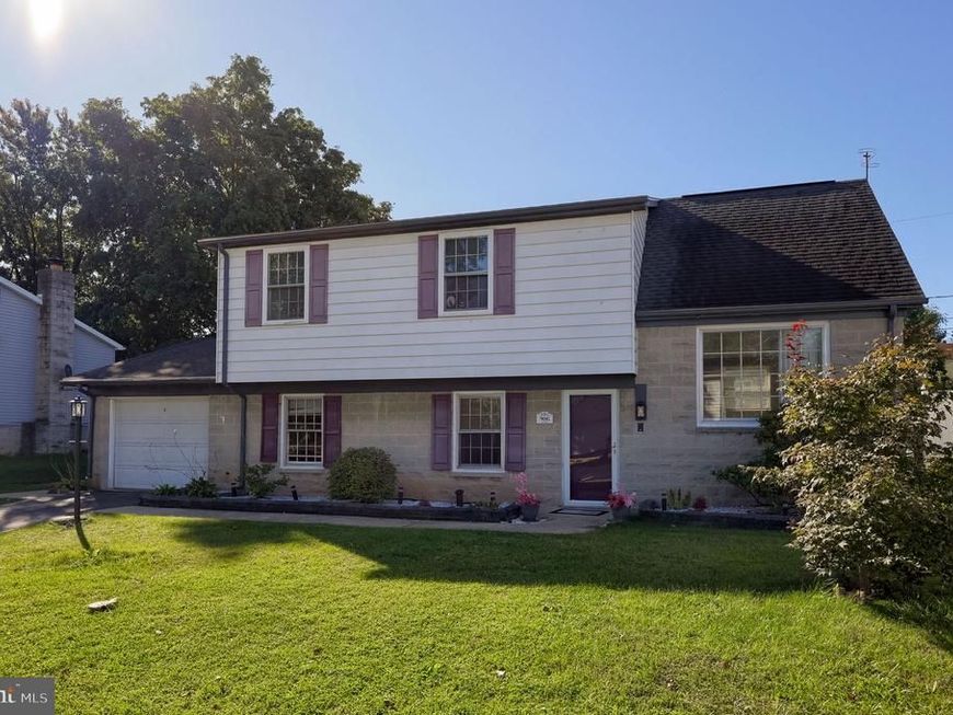 906 Northbriar Drive, York, PA 17404 Main Photo