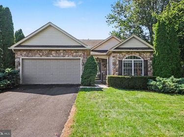 601 GRANT DRIVE, GETTYSBURG, PA 17325