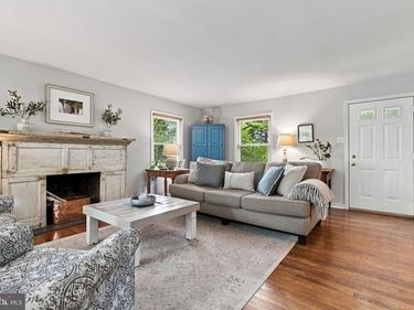 17 W KENDIG ROAD, WILLOW STREET, PA 17584