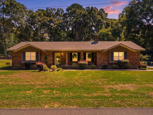 100 Mozingo Drive, Petal, MS 39465