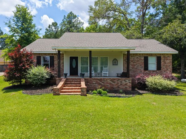 73 Pine Crest Rd., Purvis, MS 39475
