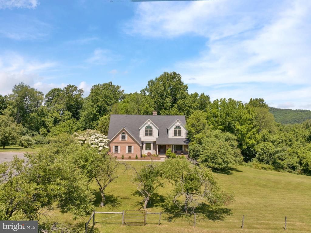 161 HECKMAN ROAD , TEMPLE, PA 19560