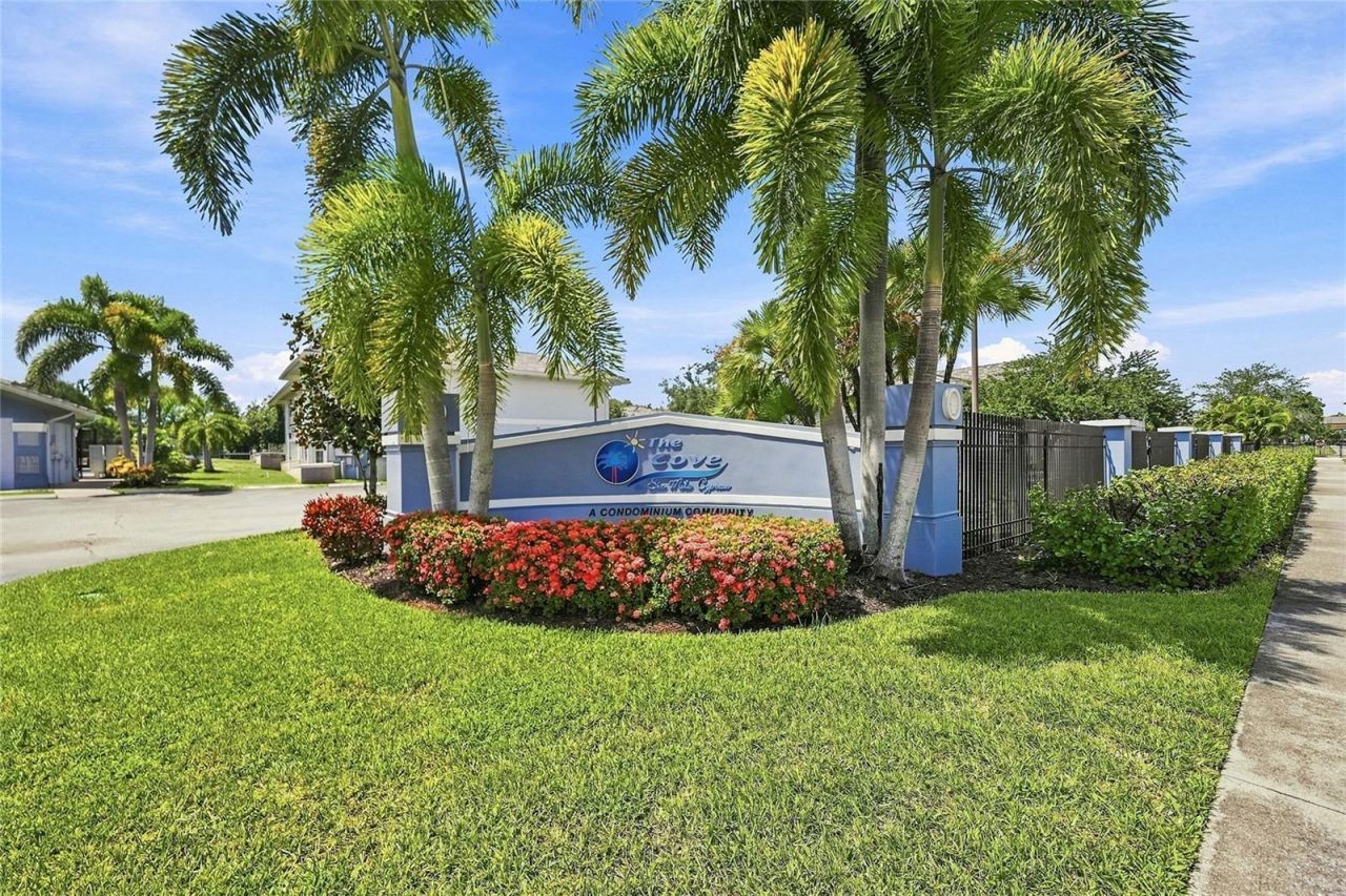 8423 Bernwood Cove Loop, Unit 410, Fort Myers, FL 33966 Photo