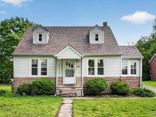 2304 Caseyville Avenue , Swansea, IL 62226