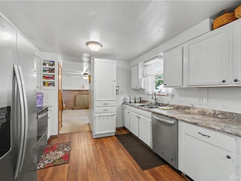 400 Zimmerman Street, New Carlisle, OH 45344 Photo 9