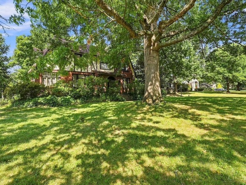 6235 Orchard Lane, Cincinnati, OH 45213 Photo 2