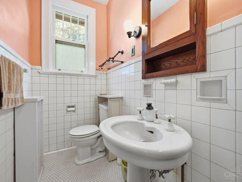 6235 Orchard Lane, Cincinnati, OH 45213 Photo 29