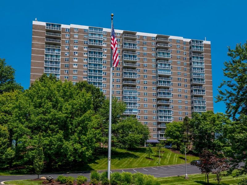 2444 Madison Road, Unit 507, Cincinnati, OH 45208 Photo 1