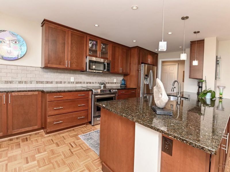 2444 Madison Road, Unit 507, Cincinnati, OH 45208 Photo 19