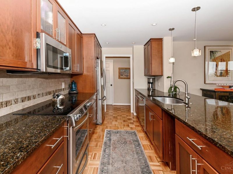 2444 Madison Road, Unit 507, Cincinnati, OH 45208 Photo 20