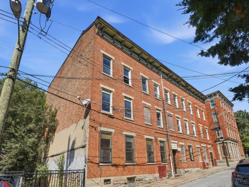 1637 Hughes Street, Cincinnati, OH 45202 Photo 6