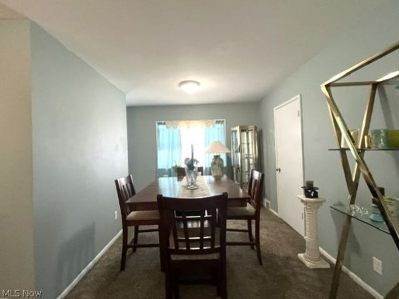 902 Warrington Road, Akron, OH 44320 Photo 7