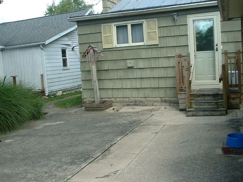 503 E Mechanic Street, Wapakoneta, OH 45895 Photo 11