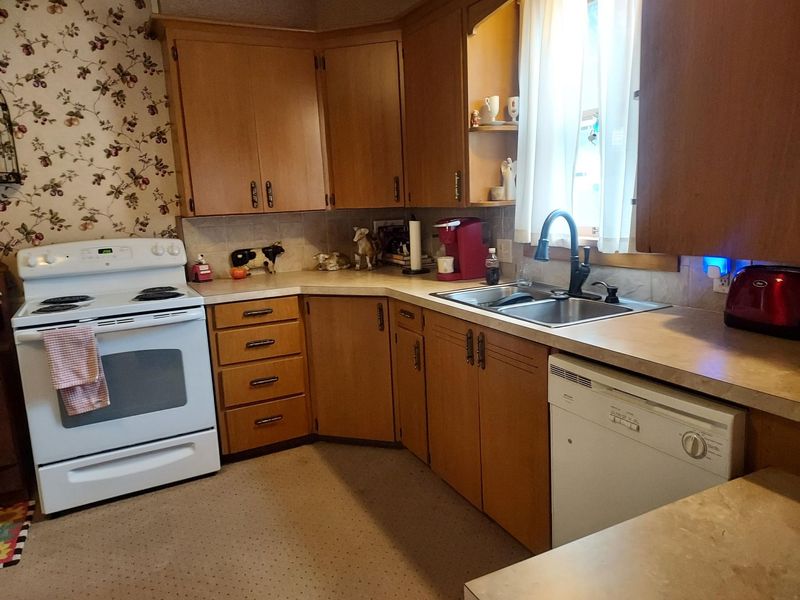 503 E Mechanic Street, Wapakoneta, OH 45895 Photo 28