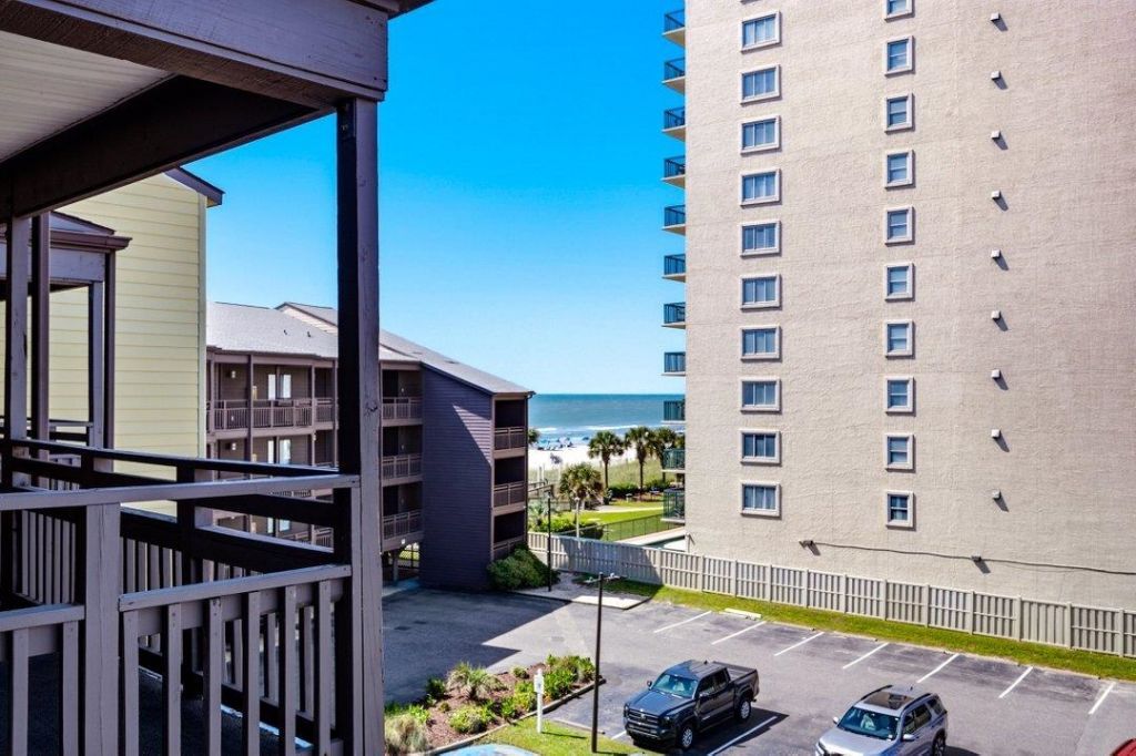 202 North Ocean Blvd.  Photo 32