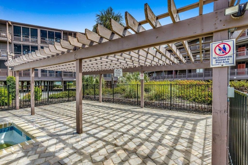 202 North Ocean Blvd.  Photo 6