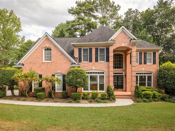 720 Vinings Estates Drive SE, Mableton, GA 30126