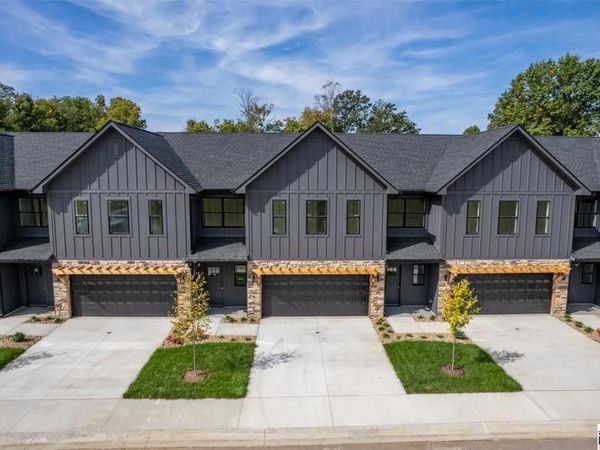 1768 Bear Creek Lane, Terre Haute, IN 47803
