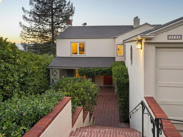 5235 Harbord Dr, Oakland, CA 94618