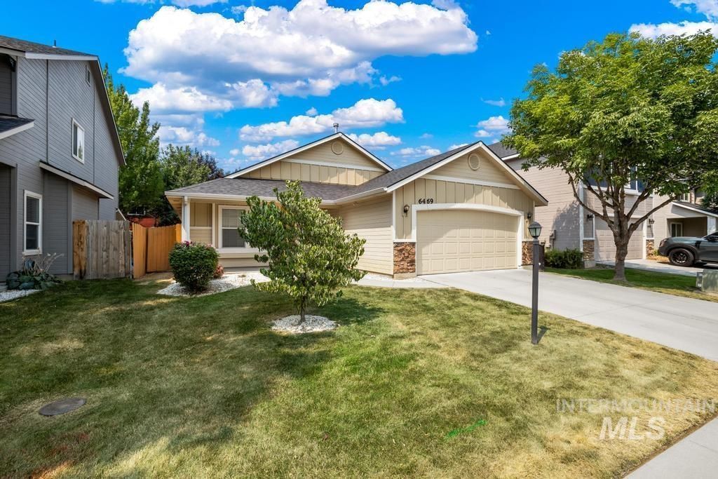 6469 S Mistyglen Ave, Boise, ID 83709 Main Photo