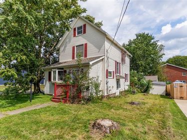 84 Prospect Street, Struthers, OH 44471