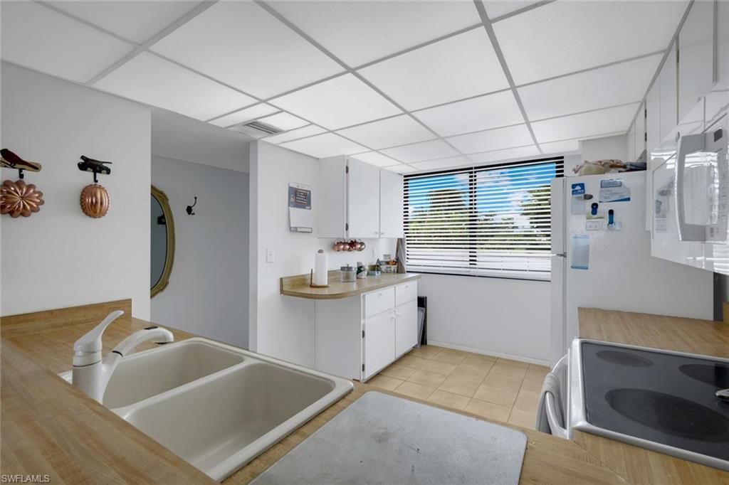 4253 Bay Beach Ln, Unit F1, Fort Myers Beach, FL 33931 Photo