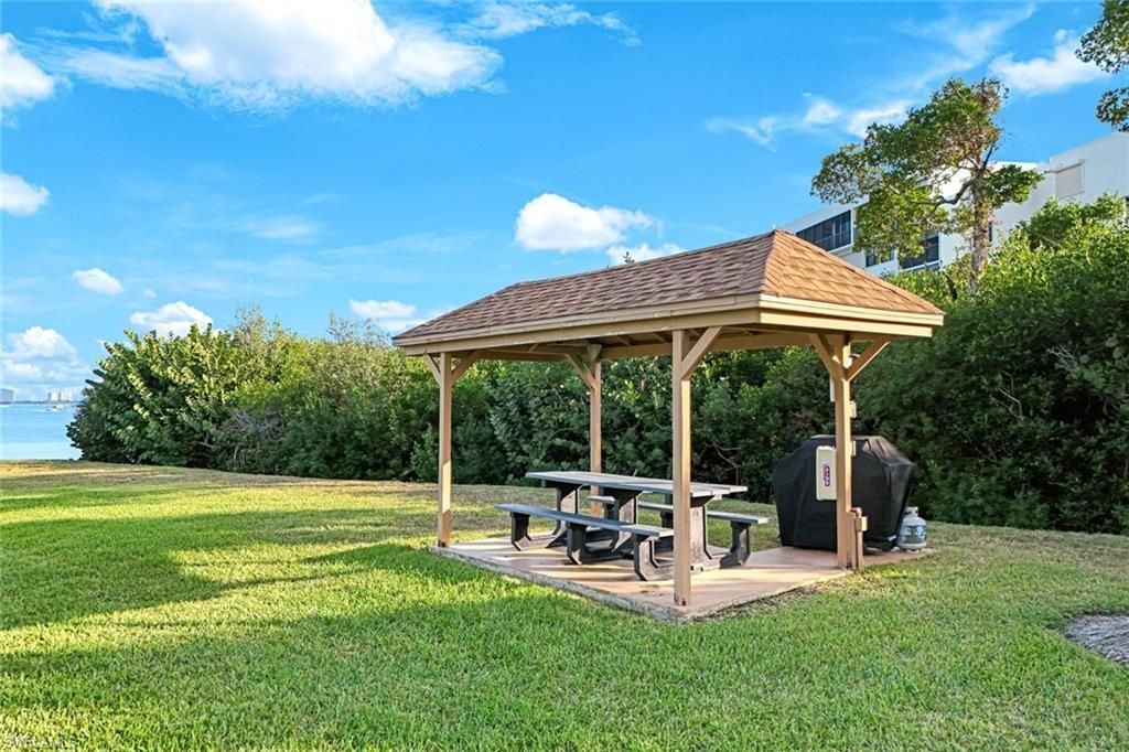 4253 Bay Beach Ln, Unit F1, Fort Myers Beach, FL 33931 Photo