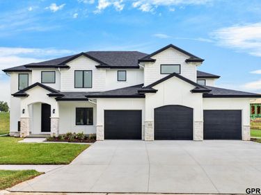 18316 Acorn Drive, Gretna, NE 68028