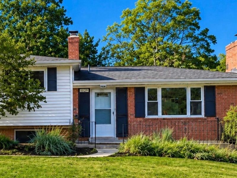 8629 Pastoral Lane, Anderson Township, OH 45244 Photo 3