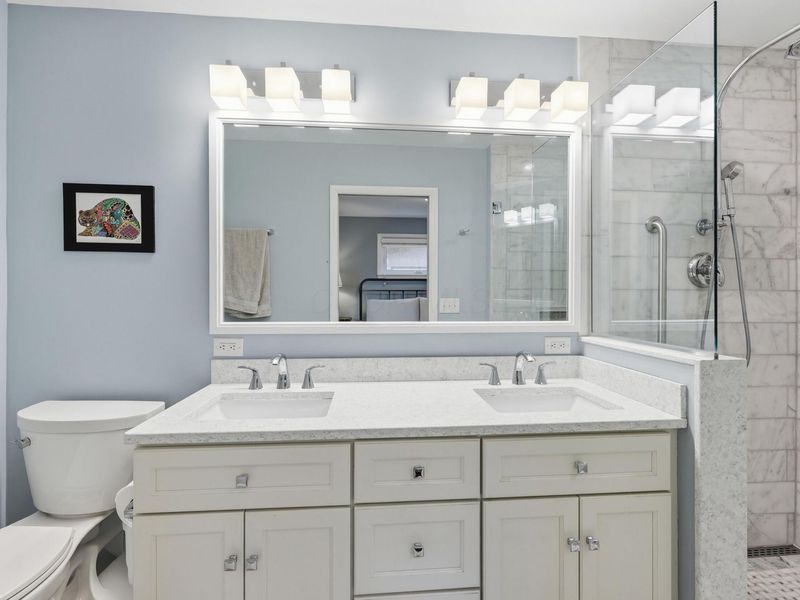 2033 Chardon Road, Columbus, OH 43220 Photo 23