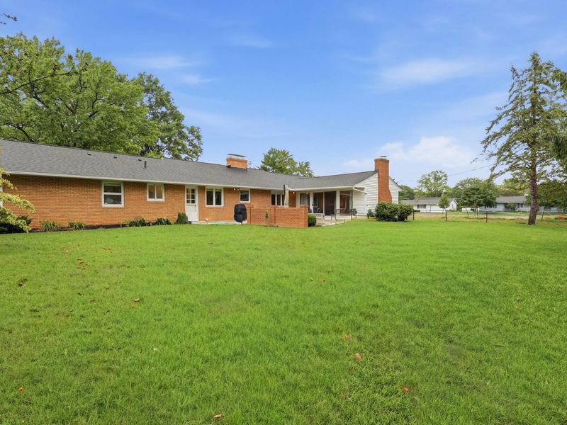 2033 Chardon Road, Columbus, OH 43220 Photo 33